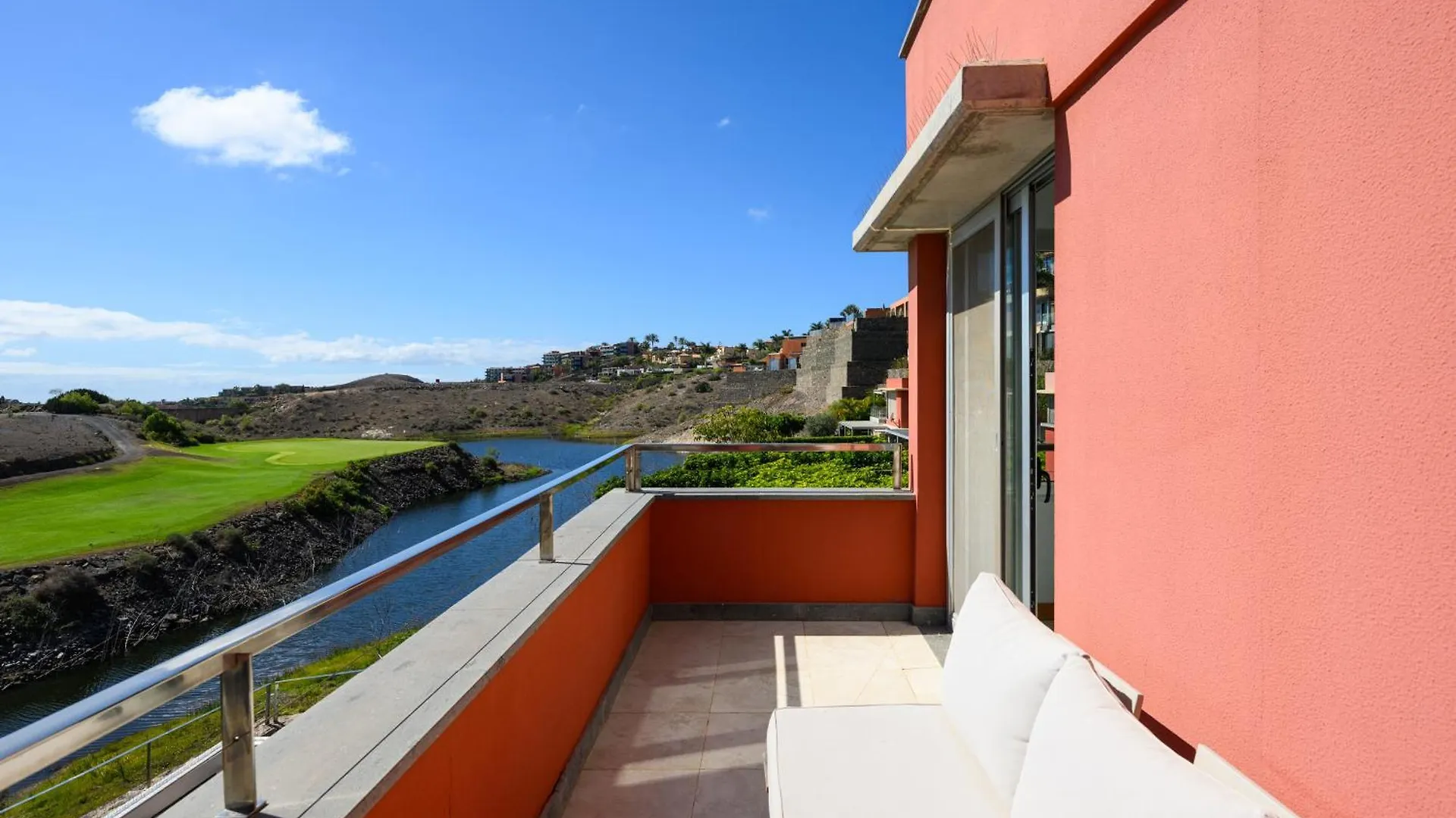 Villa In Salobre With Private Pool & Stunning View ماسبالوماس إسبانيا