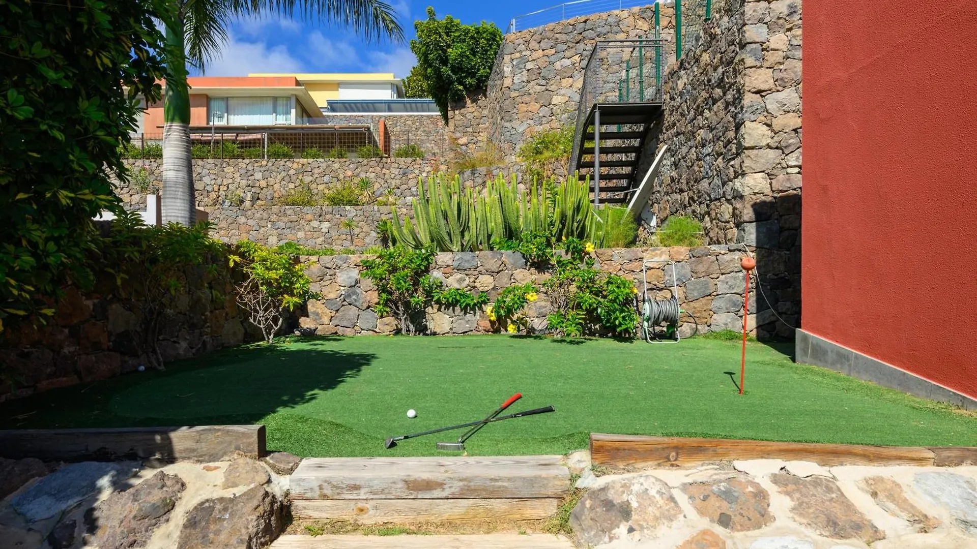 Villa In Salobre With Private Pool & Stunning View ماسبالوماس